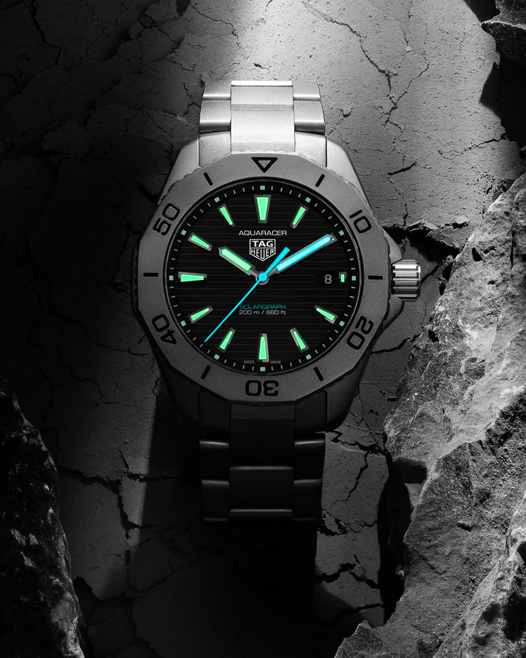 TAG Heuer Aquaracer Professional 200 Solargraph Mens Watch