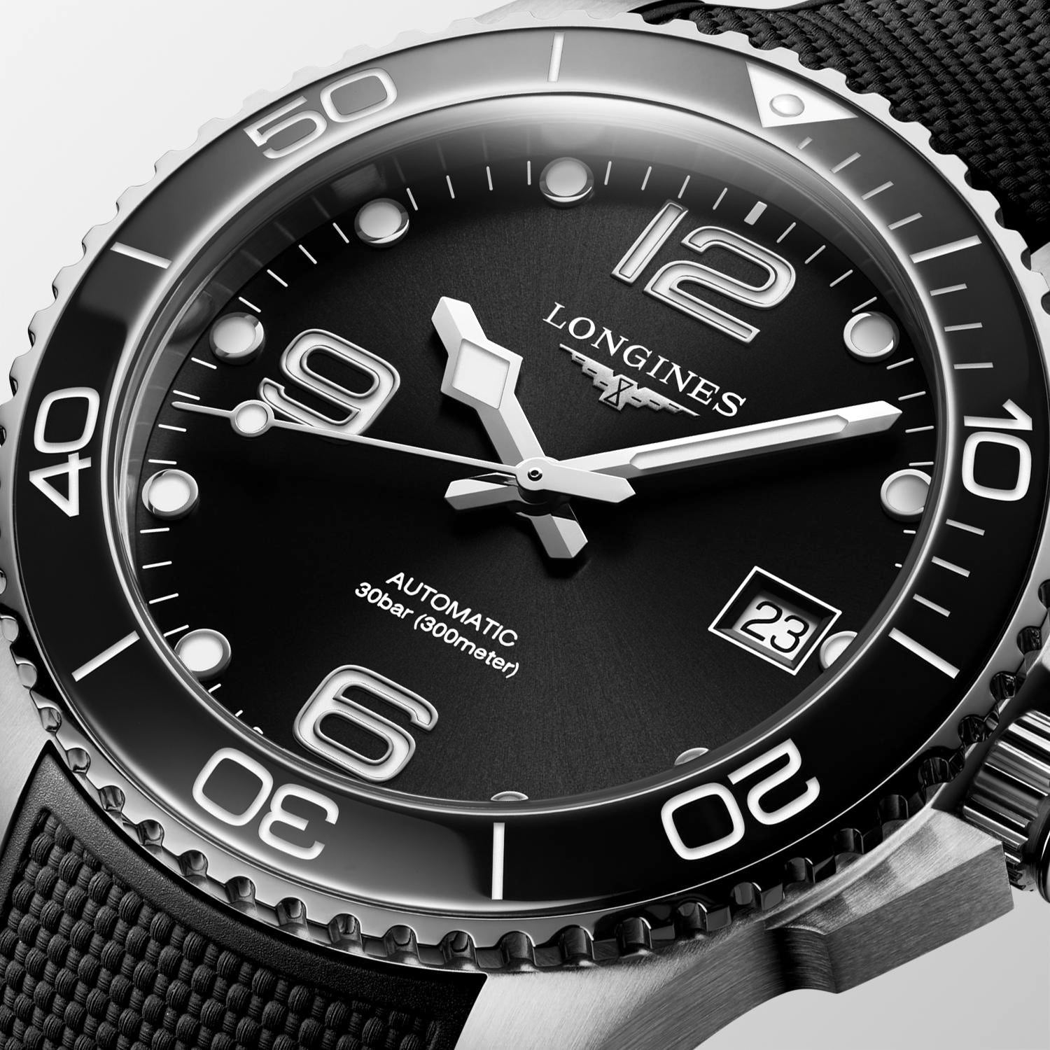 Longlines HydroConquest Black Dial Men's Watch