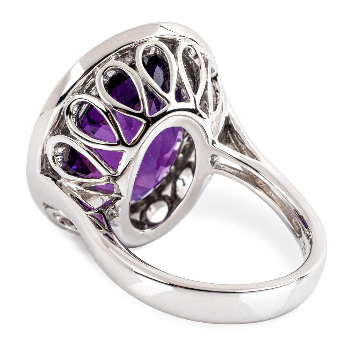 18ct White Gold Amethyst and Diamond Ring