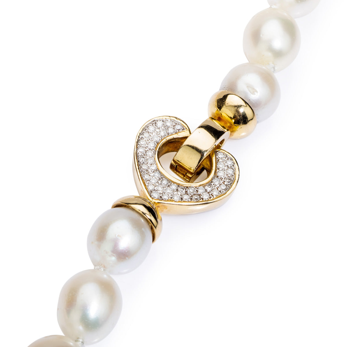 South Sea Pearl with an 18ct Yellow Gold Diamond Clasp