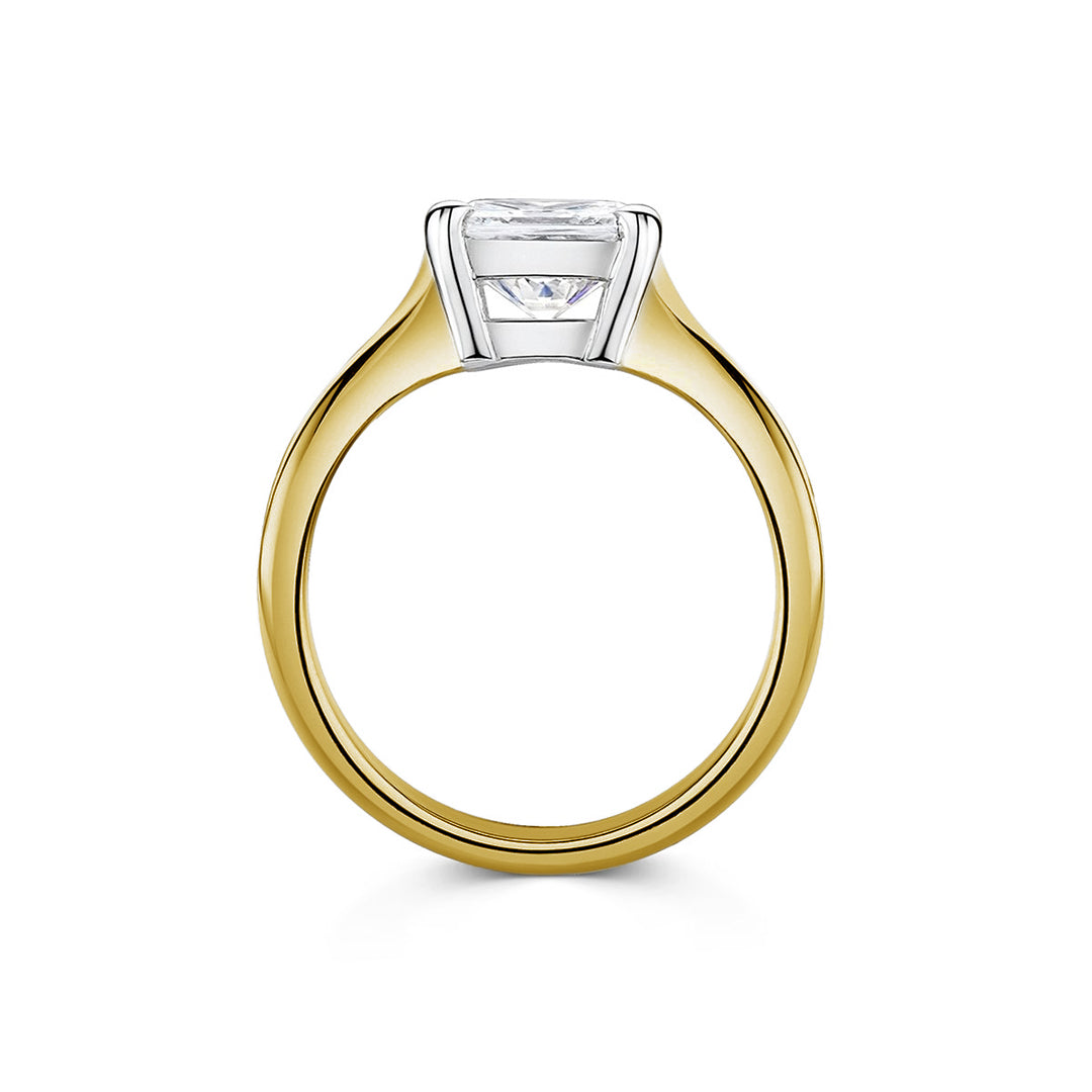 Classic No.1 Princess Engagement Ring