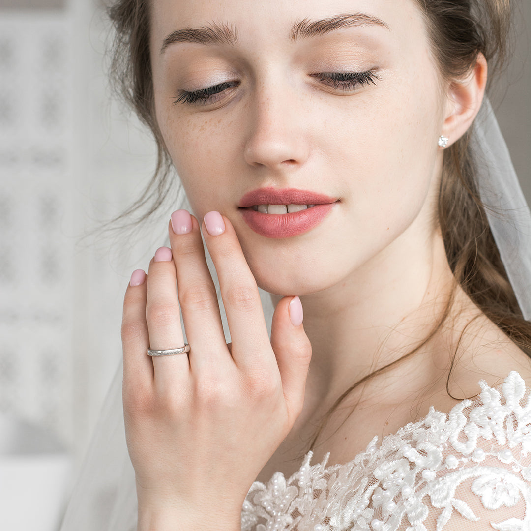 2.5mm Platinum Modern Court Wedding Band