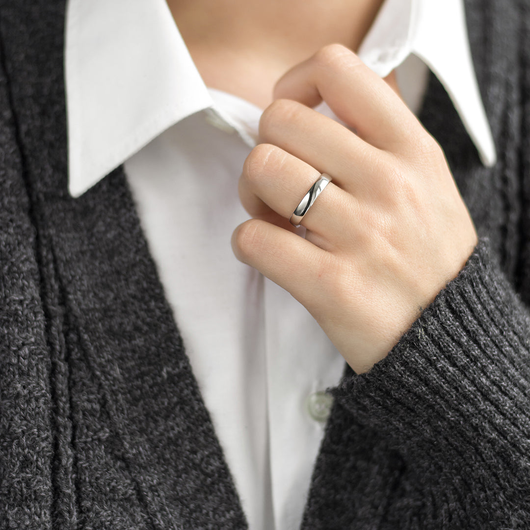 4.0mm Platinum Modern Court Wedding Band