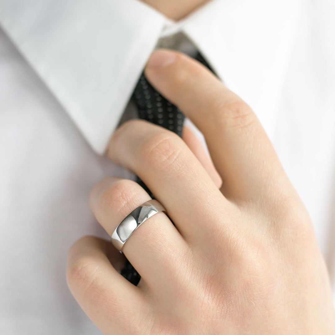 5.0mm Platinum Modern Court Wedding Band