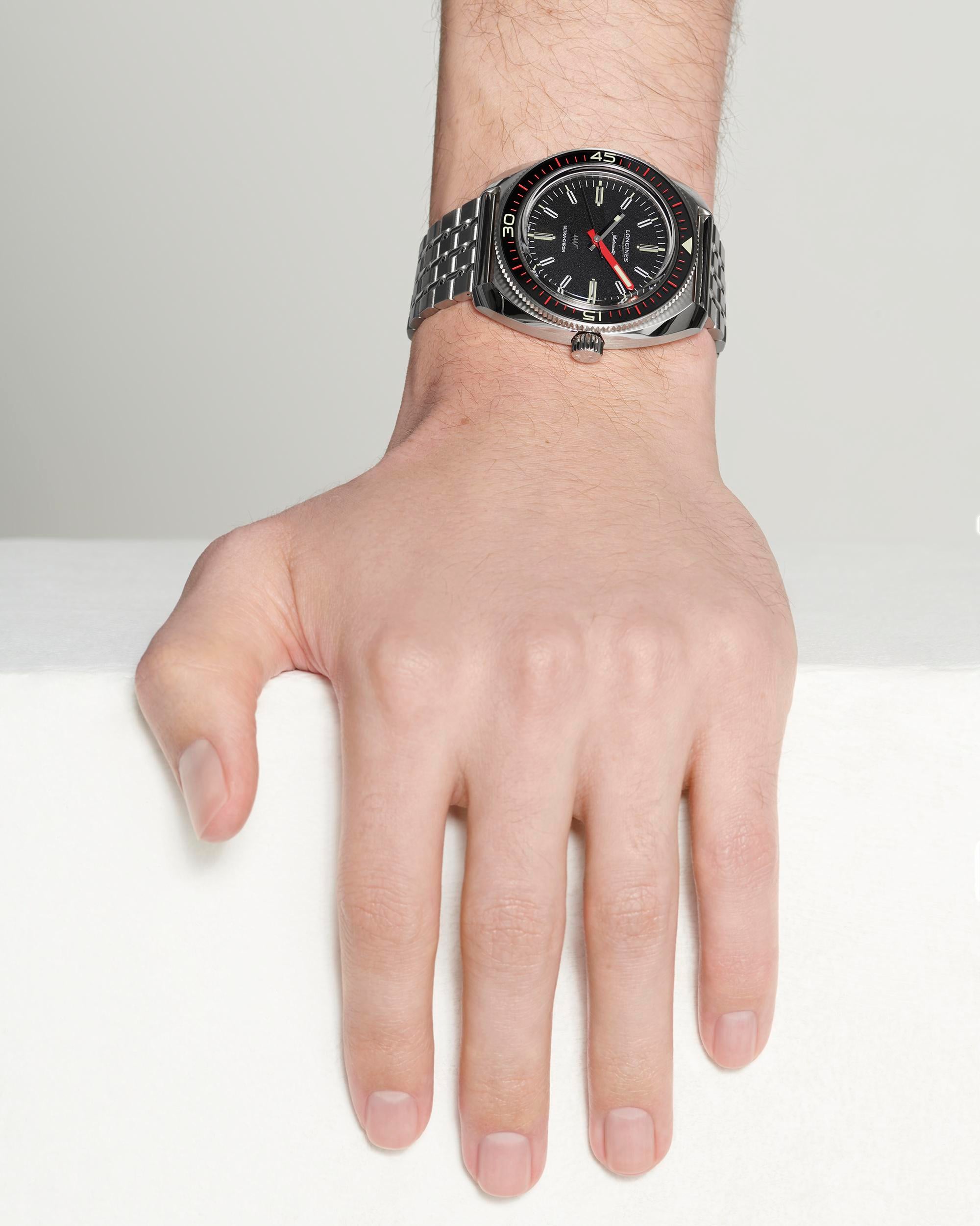 Longlines Ultra-Chron Diver Black Dial Men's Watch
