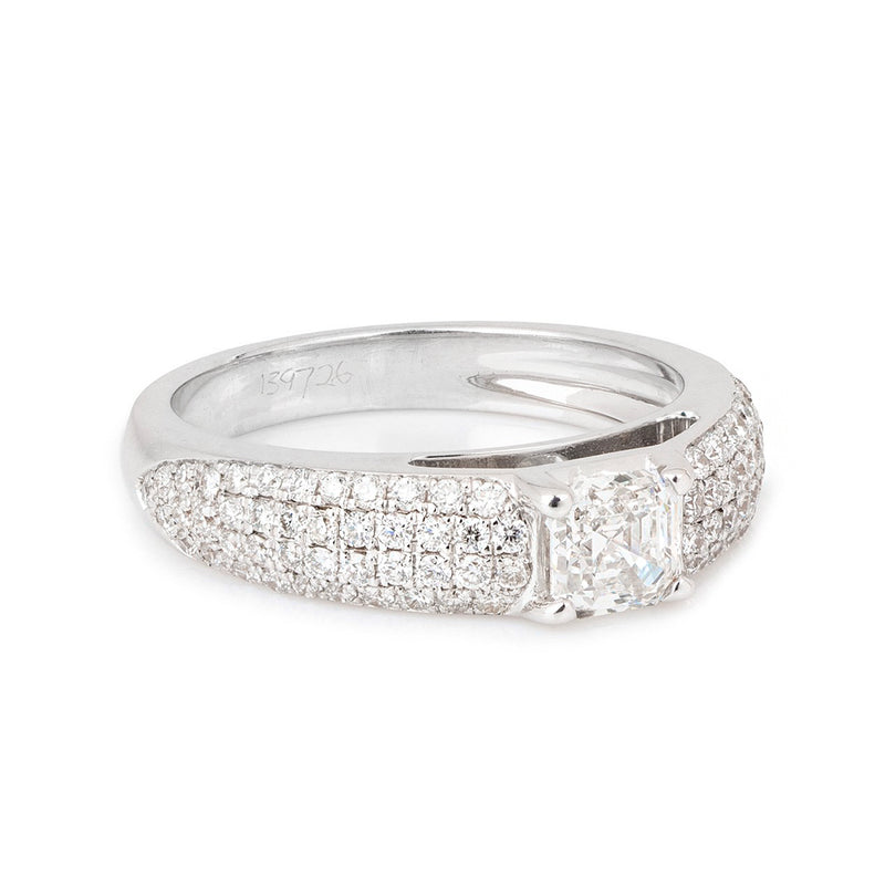 Pre-Owned 18ct White Gold Asher Cut Diamond Ring