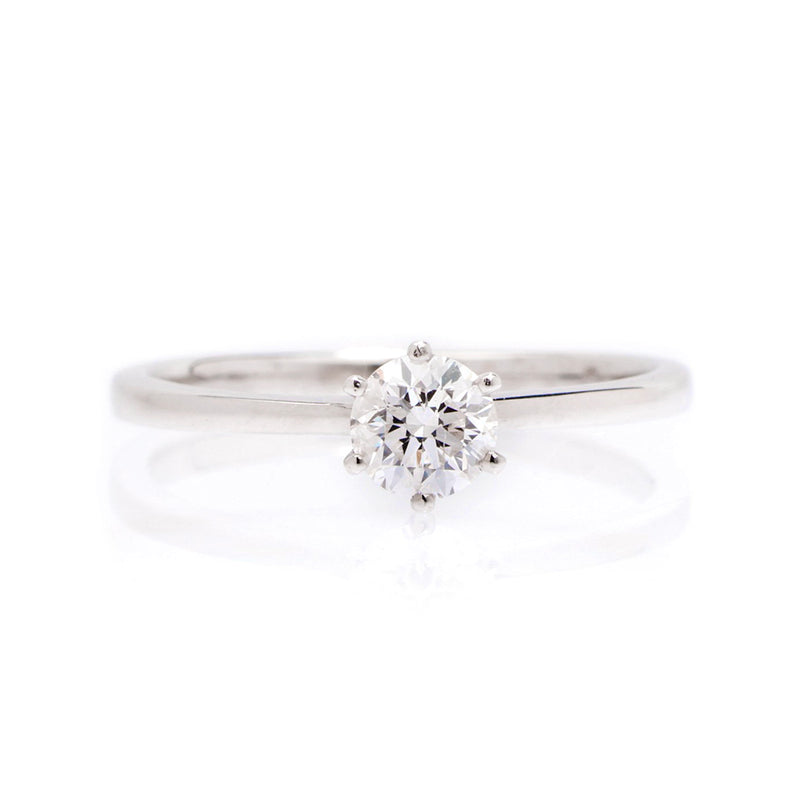 Pre-Owned 18ct White Gold Round Brilliant Cut Diamond Solitaire Ring