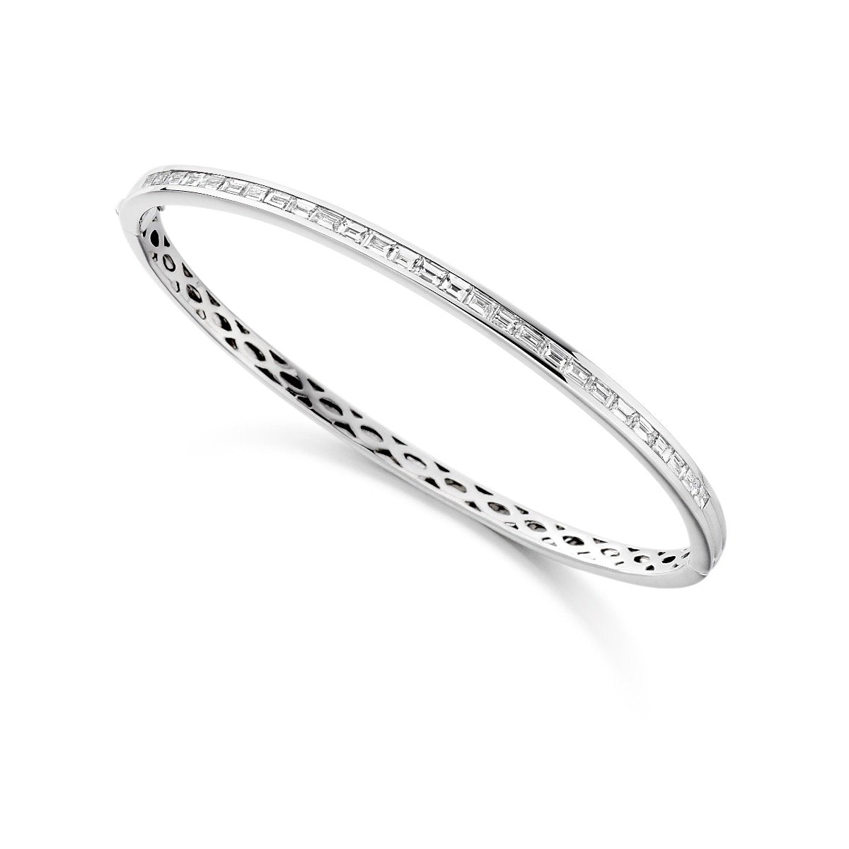white gold coloured diamond bangle with round brilliant cut diamonds