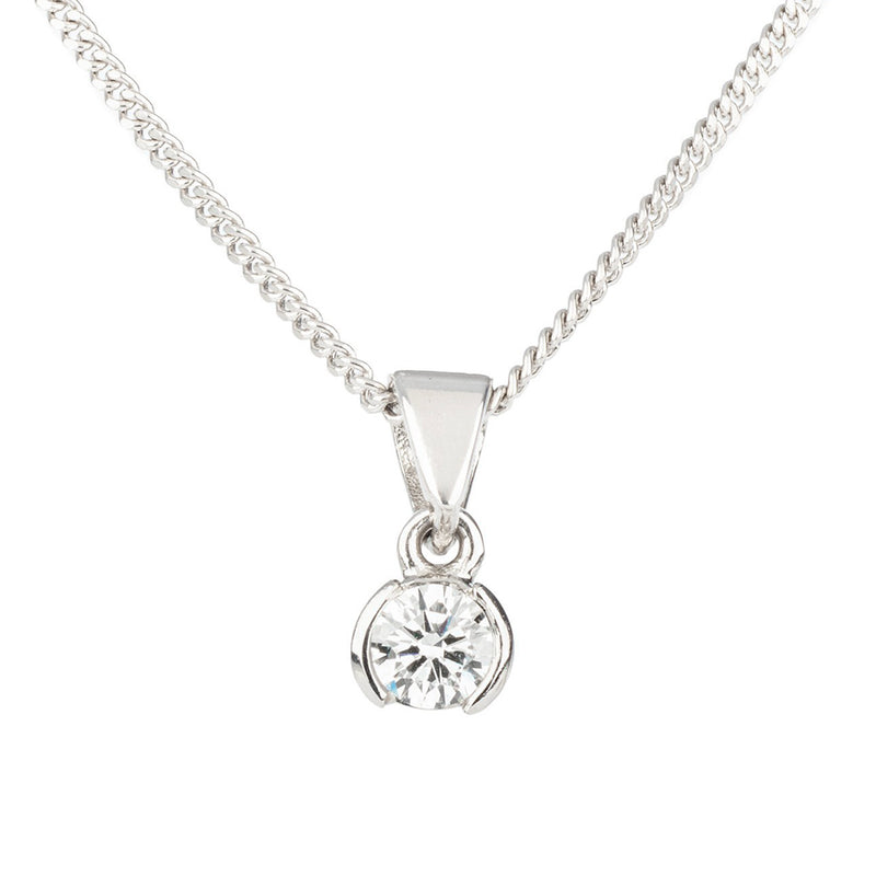 Pre-Owned Diamond Pendant in Platinum with Chain