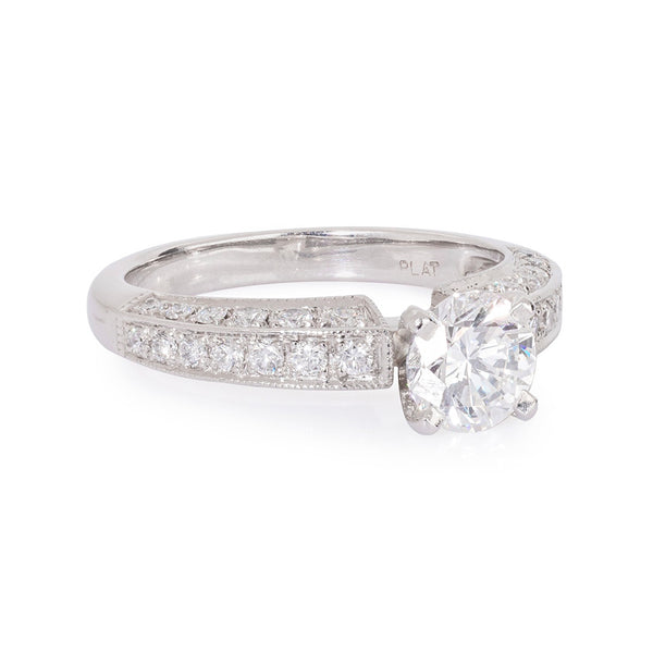 Pre-Owned Diamond Platinum Ring