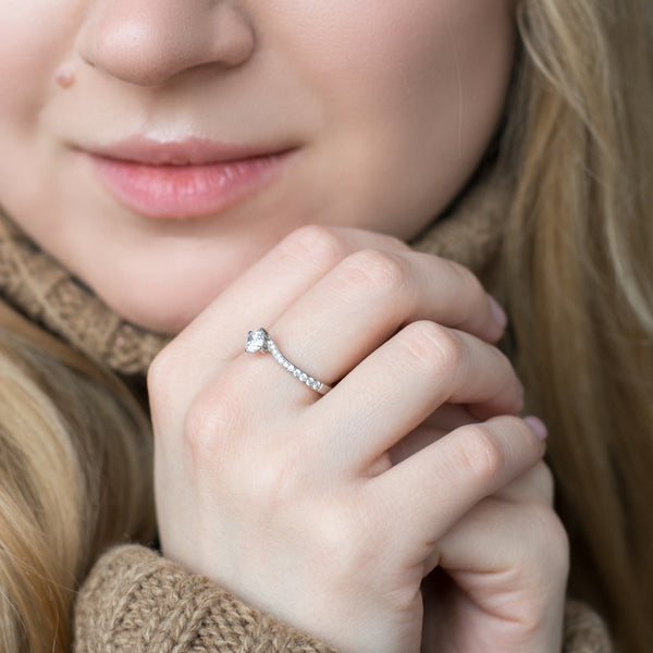 lady wearing beautiful GIA diamond engagement ring