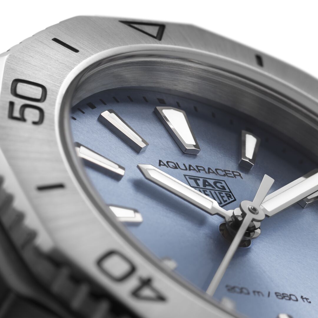 TAG Heuer Aquaracer Professional 200 Quartz Ladies Watch