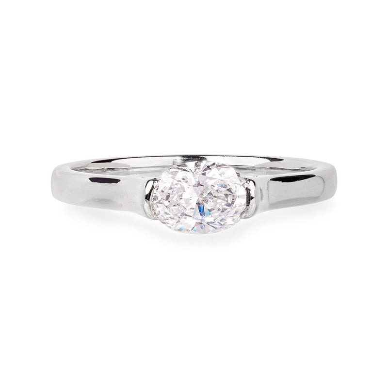 Pre-Owned Oval Diamond Platinum Ring