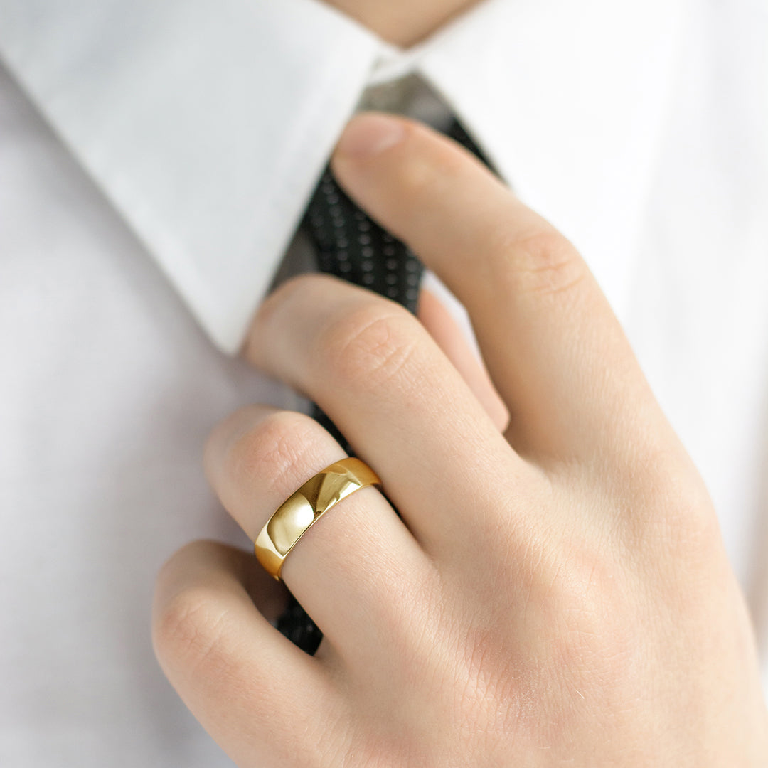5.0mm 9ct Yellow Gold Modern Court Wedding Band
