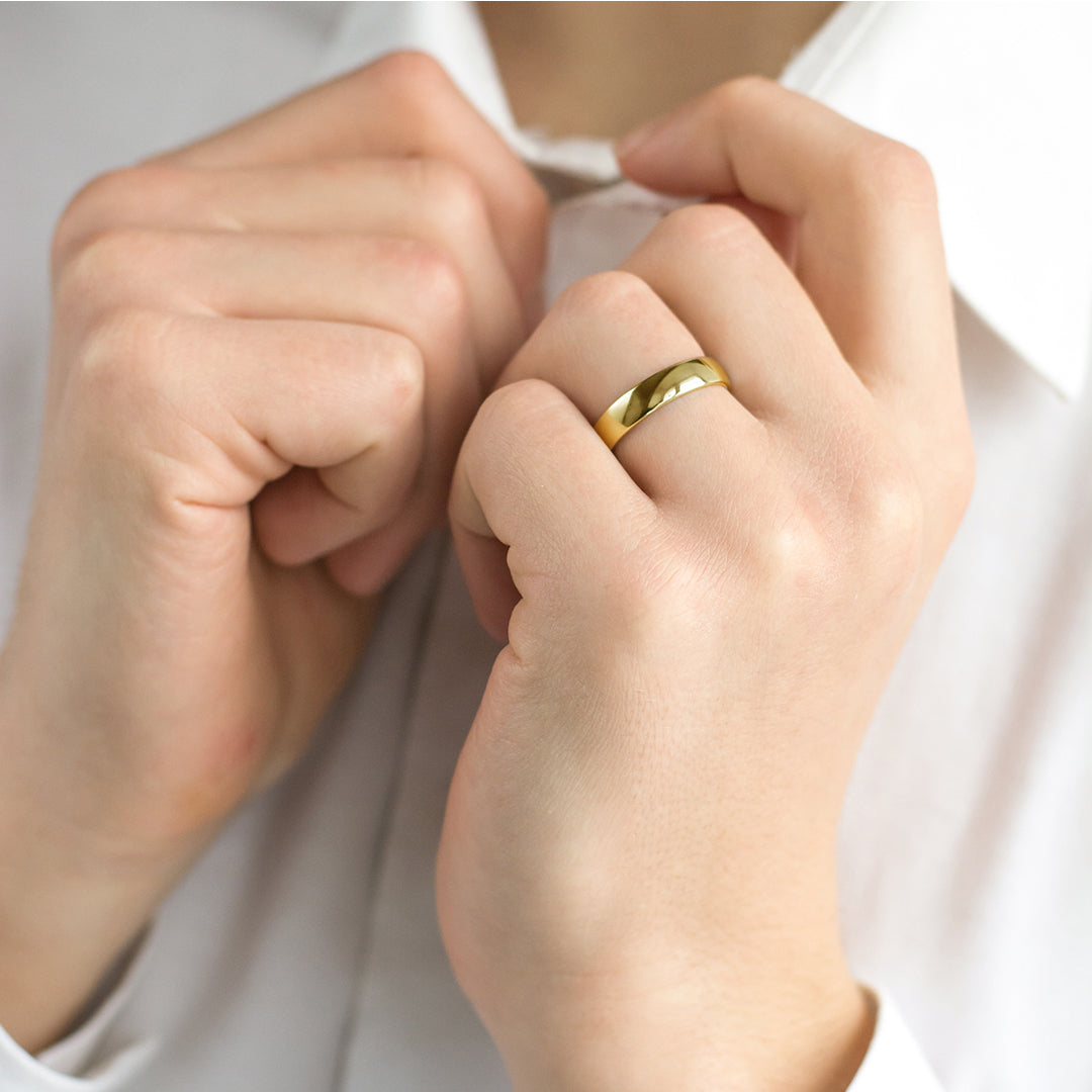 6.0mm 9ct Yellow Gold Modern Court Wedding Band